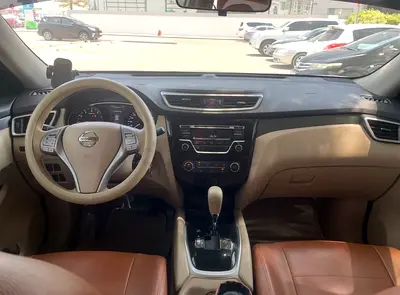 Well Maintained Nissan X-Trail 2015 SE | GCC Specs
