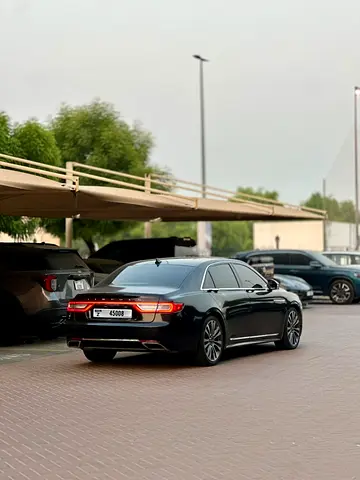 صورة 6 لـ 2019 Lincoln CONTINENTAL
