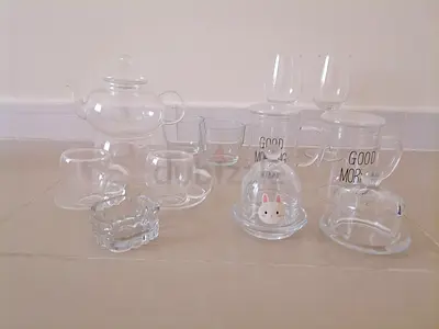 Assorted Kitchen Stuff All For 100 AED Price Is Not Negotiatable No Bargein Pls