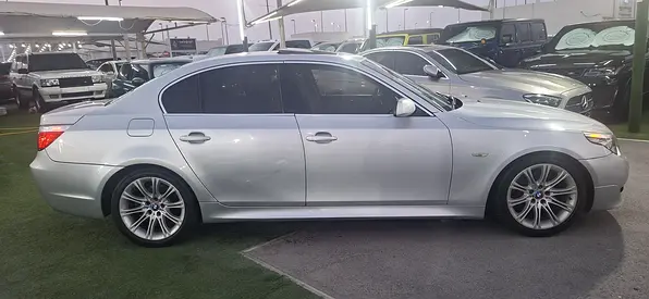 صورة مصغرة 2 لـ 2010 BMW 5-SERIES