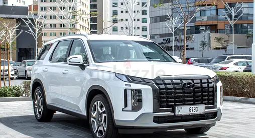 **2025 Luxury 7-Seater SUV | Apple CarPlay | Android Auto | 4-Digit Plate**