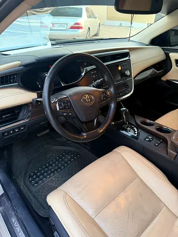 2013 Toyota AVALON — фото 4
