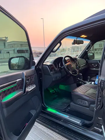 Pajero Signature 2020 – Clean Title, No Accident, 129,000 KM