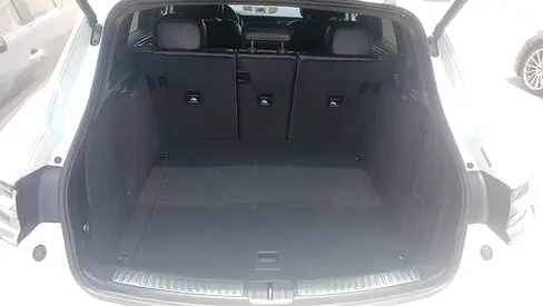 2021 Porsche MACAN photo 5