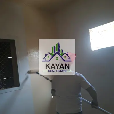 DIRECT OWNER - House for rent: 3 bedrooms, 5 bathrooms, living room & kitchen. Ideal for staff hous