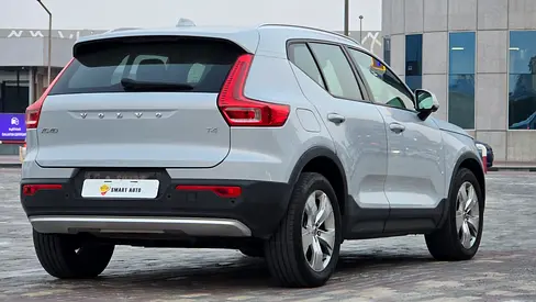 Volvo XC40 T4 Momentum, миниатюра 3