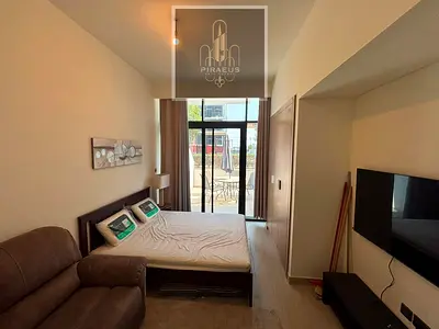 Brand New studio / Furnished / Chiller free