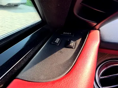 2016 ROLLS-ROYCE DAWN 缩略图 11