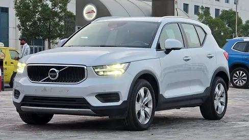 Volvo XC40 T4 Momentum 2020 | GCC Specs | Low Mileage
