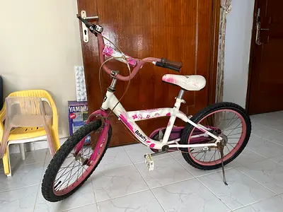 Small Bicycle for New learners Pink & White Bicycle - Good Used Condition