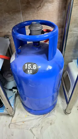 Blue LPG Gas Cylinder with regulator and connection hose - Fully filled