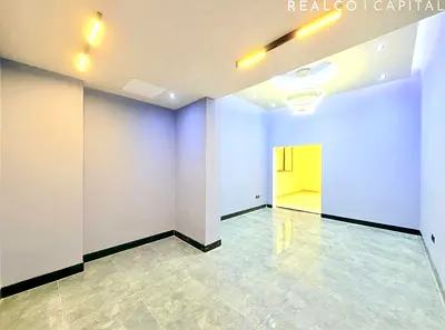Prime Office Space | 420 Sq. Ft. | Sheikh Zayed Road