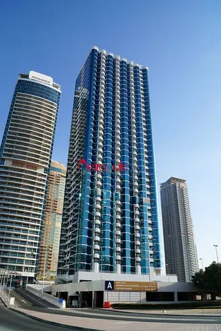 Beautiful 1 Bedroom Converted into 2 Bedroom| Lake View | Investors deal