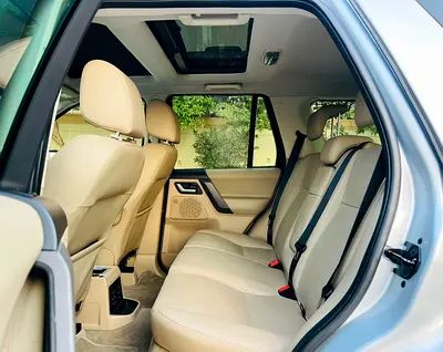 2010 LAND Rover LR2 照片 6