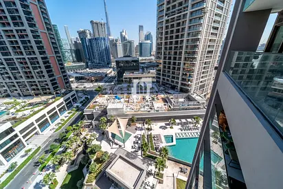 Modern Studio | High Floor | Burj Khalifa View