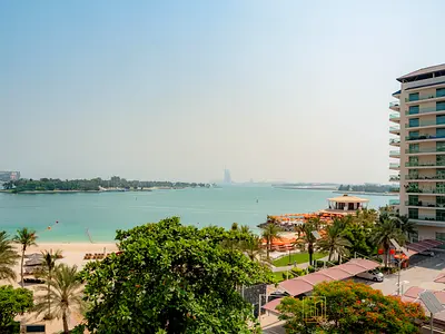 Vacant | Furnished | Beach Access
