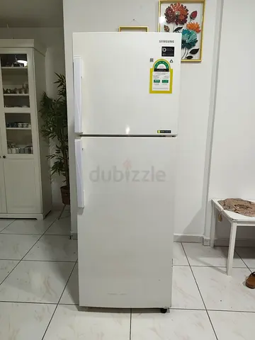 Samsung White Top-Freezer Fridge - 2 Doors, Good Condition