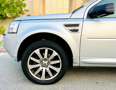2010 LAND Rover LR2 照片 13