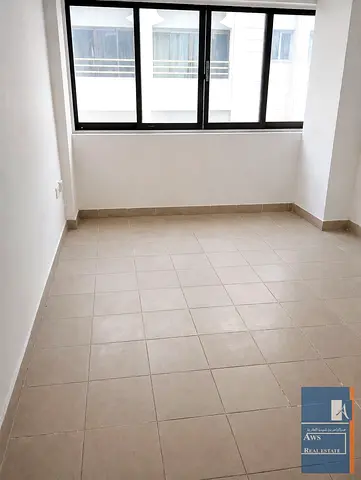 Affordable Studio Available for Bachelors, Near Naif Park