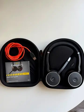 Jabra Evolve 75 headset
