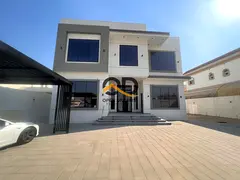 Luxury 5BHK VIlla big size Near AL Zahia City center