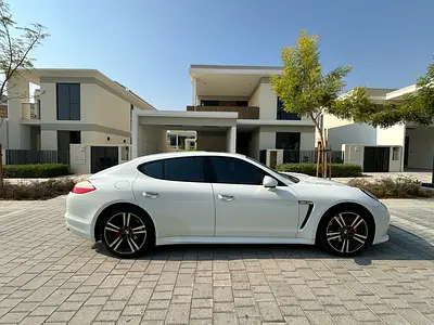 2013 Porsche PANAMERA — миниатюра 2