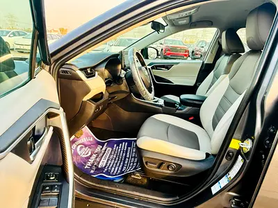 2022 Toyota RAV 4 — фото 2