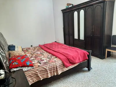 Spacious master bedroom available for Indian executive Bachelor nearby Electra Park in Alzahiya