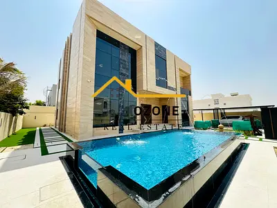 Brand New Luxurious 5-Bedrooms Villa\Swimming Pool\^Elevator\^Majlis