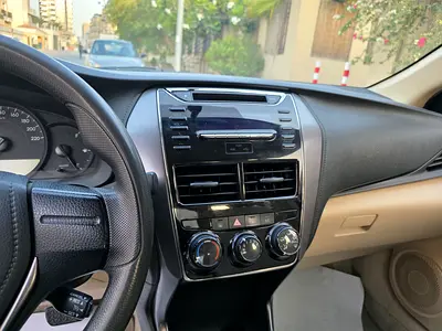 صورة 15 لـ 2022 Toyota YARIS