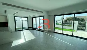 3BR+Maid's | Single Row | Vacant | Near Pool&Park