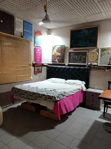 Beautiful Room Full furnished Available for Only Vegeterian family