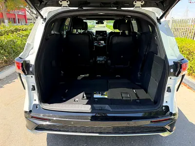 صورة 9 لـ 2025 Toyota SIENNA