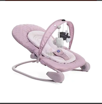 Chicco Hoopla Baby Bouncer/Rocker with Toy Bar - Blossom