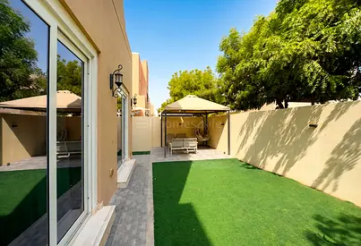 INVESTOR DEAL | VACANT | PRIME LOCATION