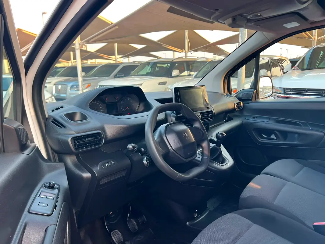 Peugeot Partner 2023