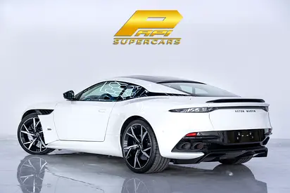 2019 Aston Martin DBS 照片 18