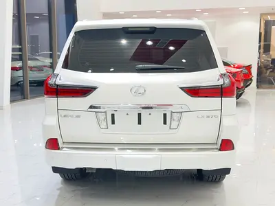 صورة 6 لـ 2017 Lexus LX-SERIES