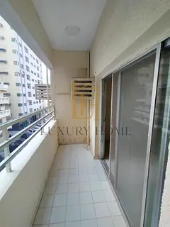 NEAR BUS STOP 2BHK WITH BALCONY AVAILABLE FOR FAMILY