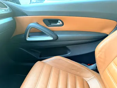 صورة 18 لـ 2012 Volkswagen SCIROCCO