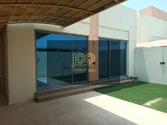 A distinctive villa in Al-Salamah, in a family-friendly location, featuring two bedrooms, a living r
