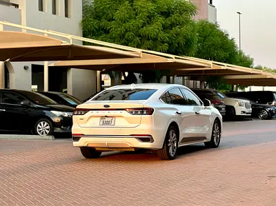 2023 FORD TAURUS 照片 3