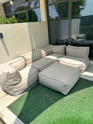 Large light-grey outdoor modular sofa / lounge 5 piece- set/ garden