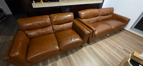 2 and 3 seater leather sofas