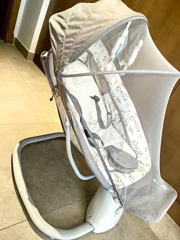 Lightweight Baby Rocker/Bouncer with Canopy and Toy Bar