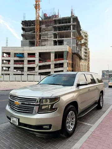 2016 Chevrolet SUBURBAN 照片 5