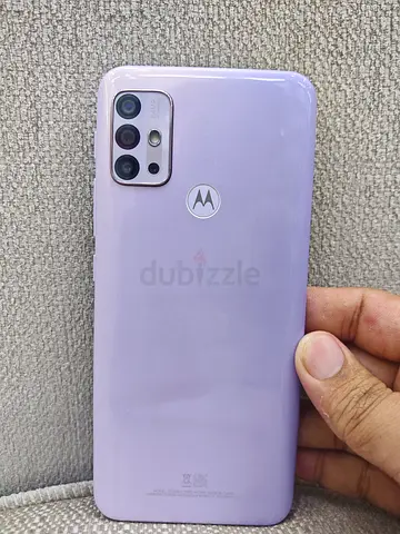 Motorola G30 4/128- good condition, lavender back, triple camera