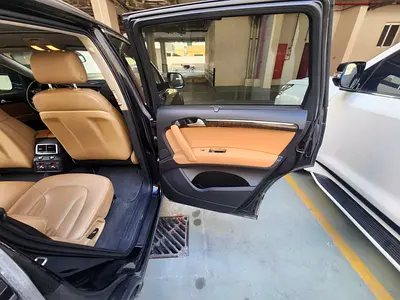 صورة 2 لـ 2010 AUDI Q7