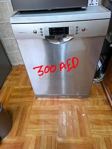 Bosch stainless steel freestanding dishwasher - good working condition, 300 AED