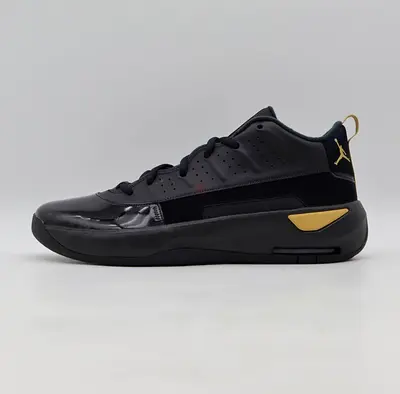 Jordan Black & Gold Sneakers – Size EU 41 - US: 8.5 – Used